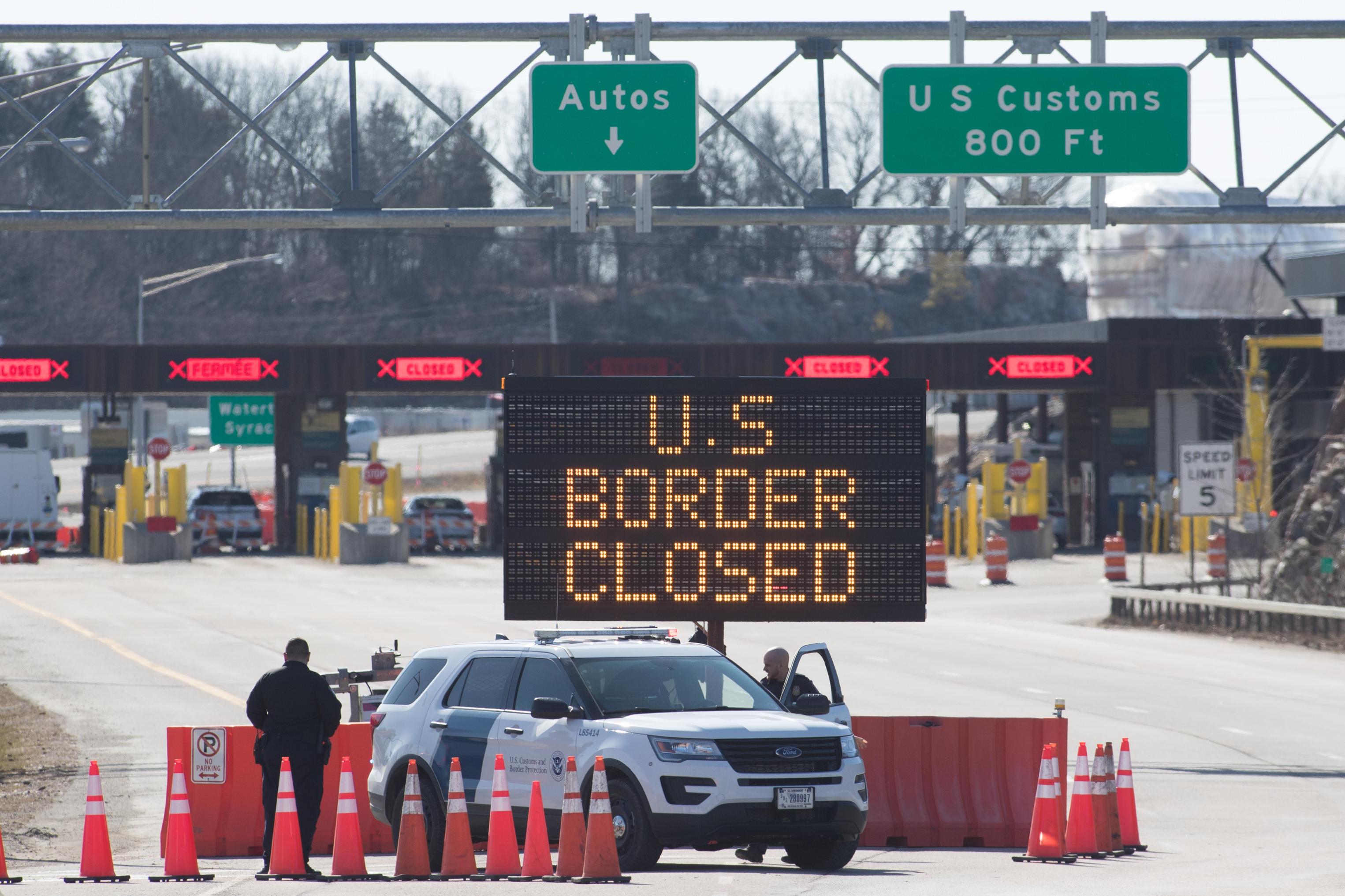 Experts Says It Was Safe to Open the Border With the U.S.